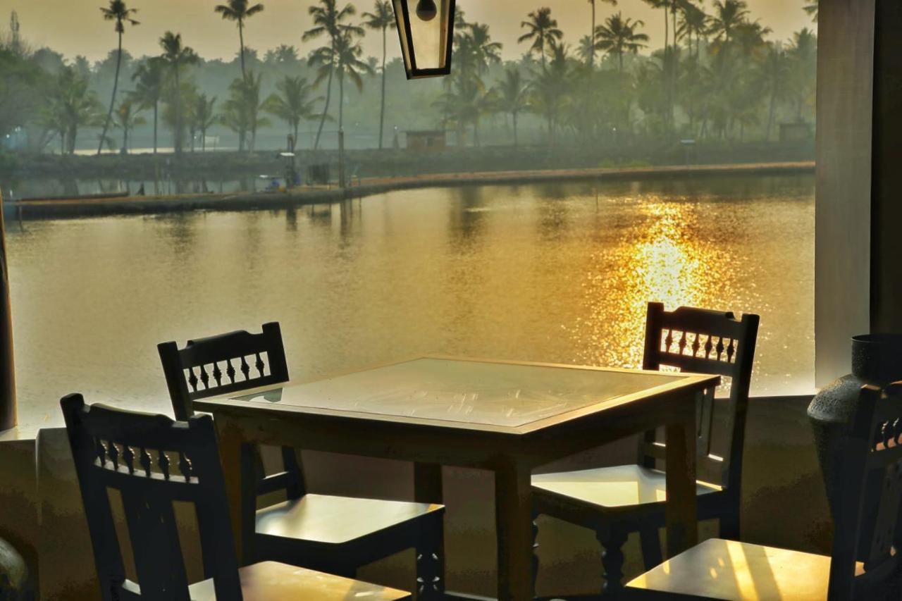 Hotel Vala House Cherai Beach Exterior foto