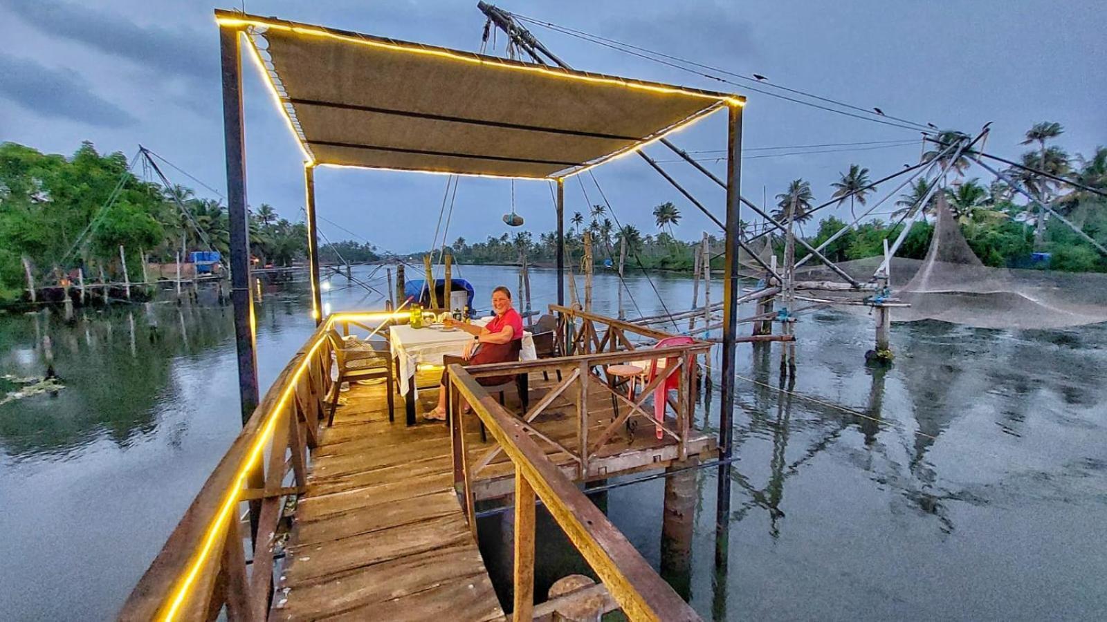 Hotel Vala House Cherai Beach Exterior foto