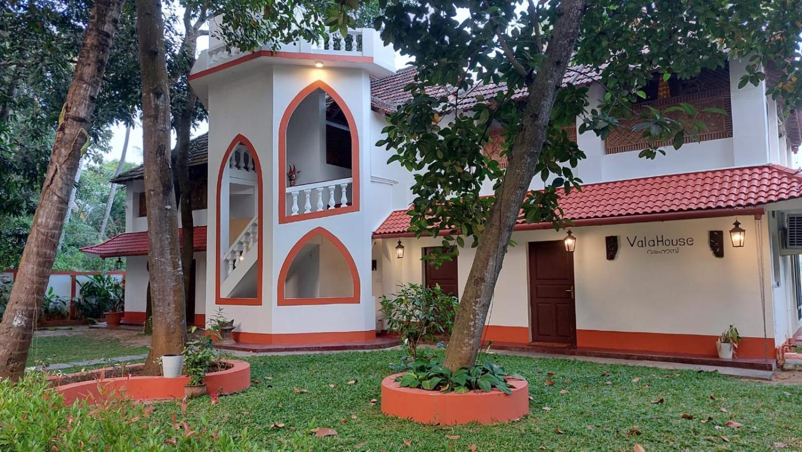 Hotel Vala House Cherai Beach Exterior foto